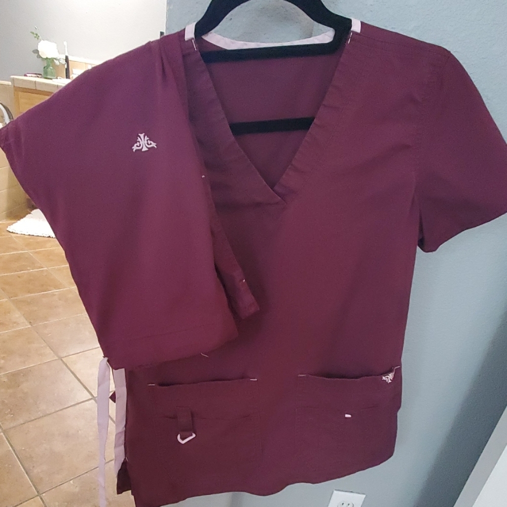 Med couture scrub set